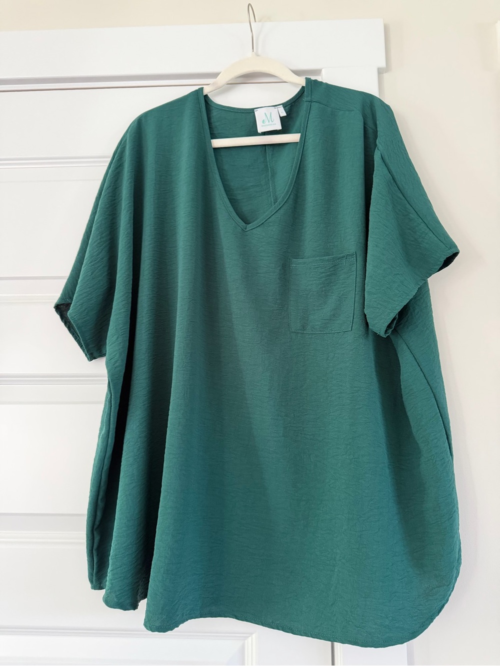 Relaxed V-Neck Pocket Blouse in Teal